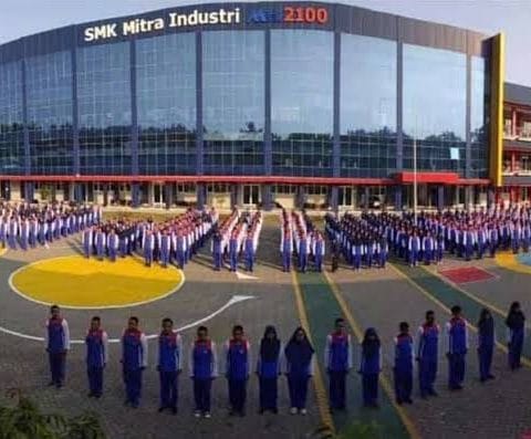 SMK Mitra Industri MM2100
