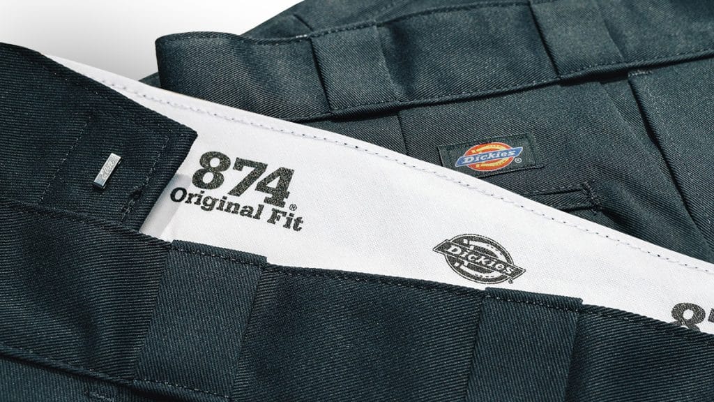 Fitur utama celana Dickies 874: loop sabuk lebar, kantong welt, dan bahan twill tahan lama