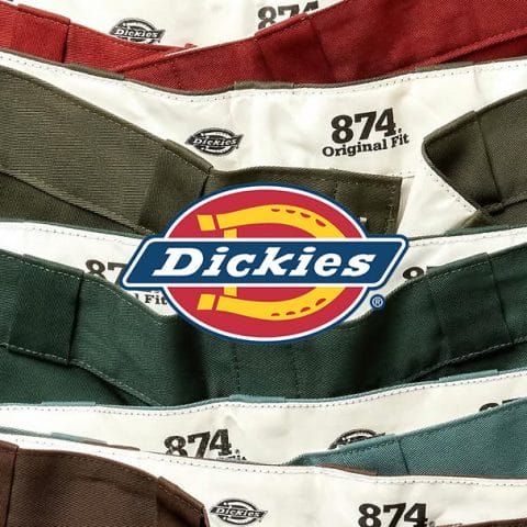 Logo Dickies dengan latar celana Dickies 874 model original untuk pria