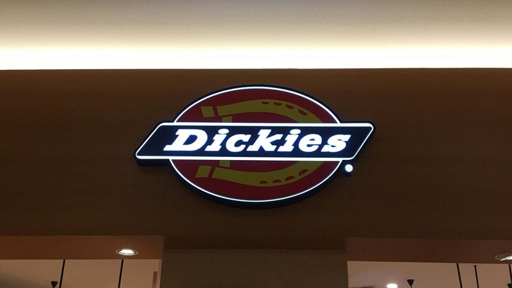 Toko resmi Dickies yang menjual celana Dickies 874 original dengan harga resmi di Indonesia