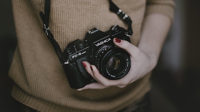 Pakai Shoulder Strap Ketika Memotret