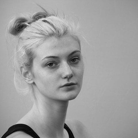 Contoh teknik pencahayaan high key lighting dalam portrait photography