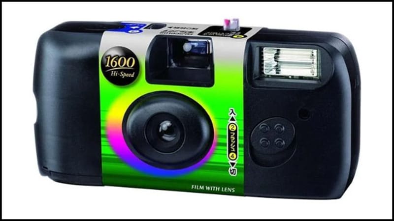 Kamera sekali pakai Fujifilm ISO 1600 dengan ISO tinggi untuk foto indoor dan kondisi cahaya minim