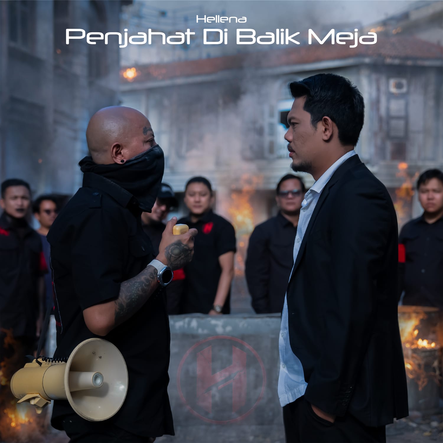 Artwork cover single Penjahat di Balik Meja dari band rap metal Hellena