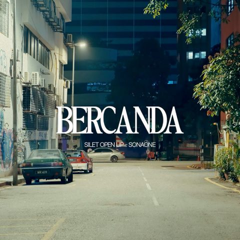 Lirik Lagu Bercanda - Silet Open Up