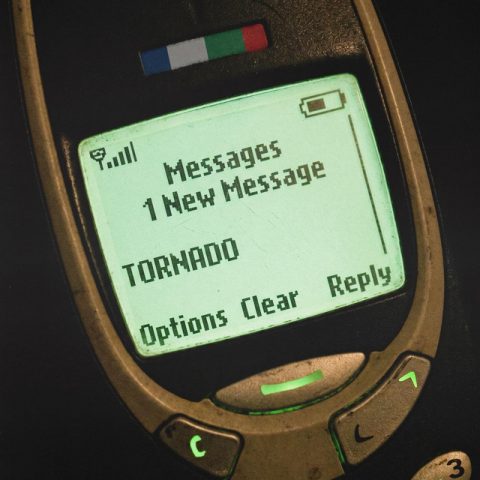 Lirik Lagu K3bi - Tornado